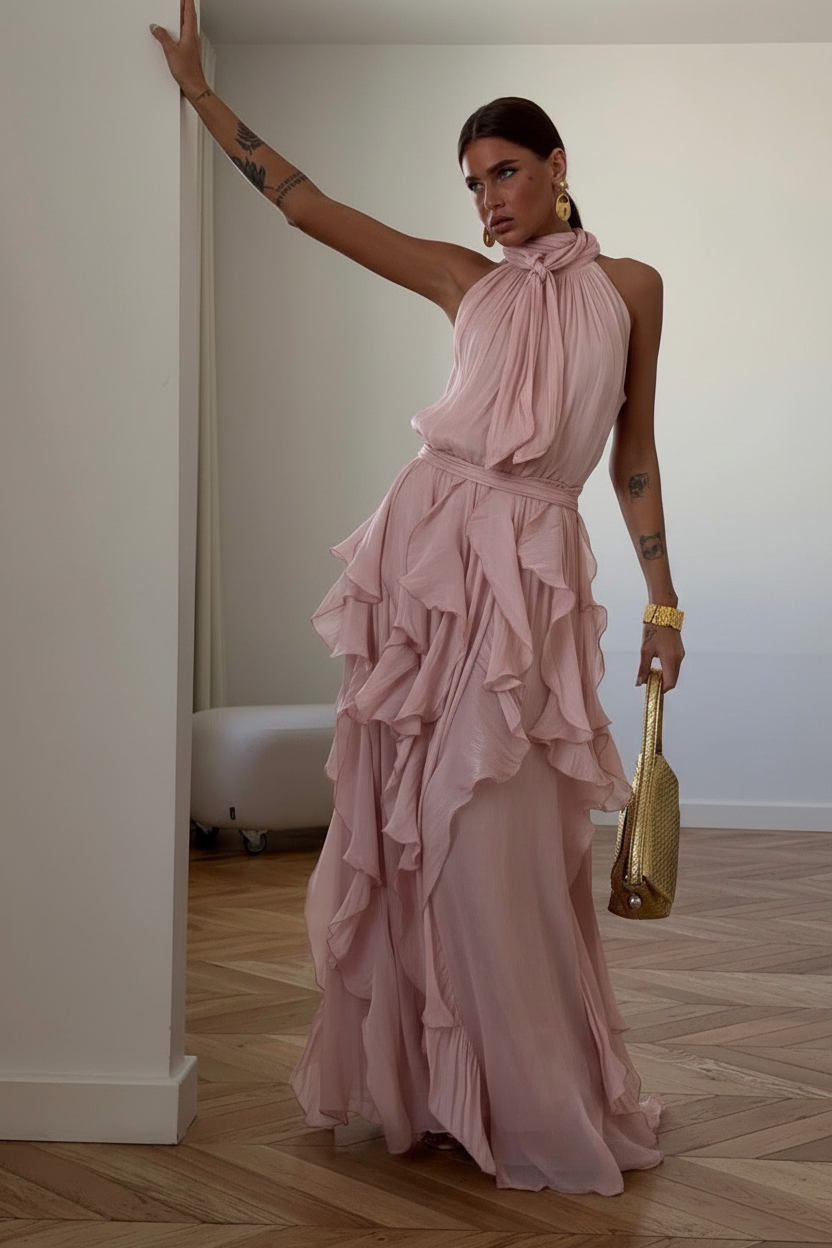 Yarelis | Vestido Maxi con Volantes y Cuello Halter